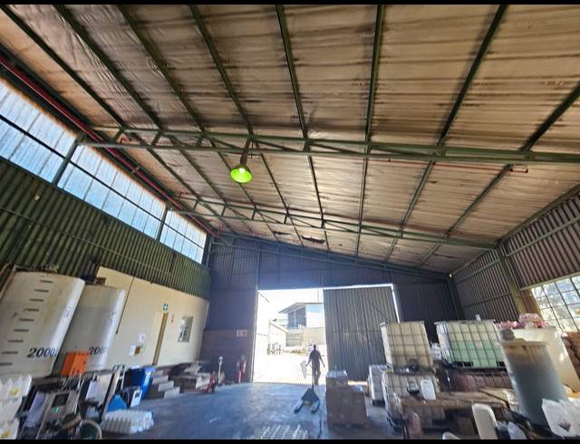 7,000M² WAREHOUSE FOR SALE IN ALBERTON NORTH
